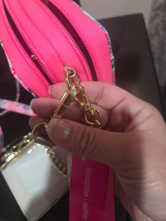 Disney Lilly Pulitzer small crossbody - Picture 10 of 16